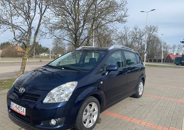 Toyota Corolla Verso cena 23000 przebieg: 136805, rok produkcji 2007 z Suwałki małe 137